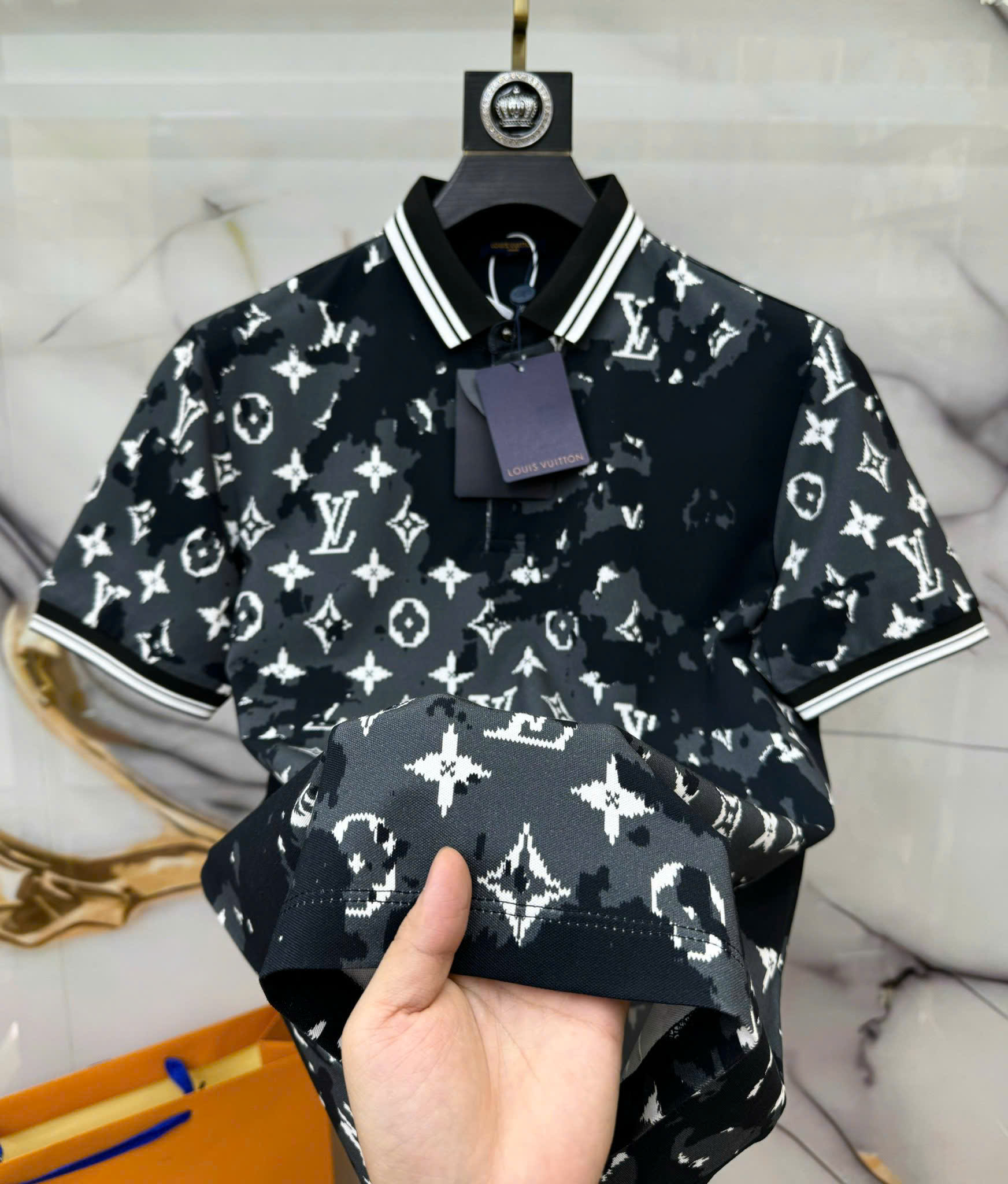 Áo polo Louis Vuitton LV Đen loang Xám họa tiết hoa vân logo LV Trắng Like Auth 1-1 on web CD MK